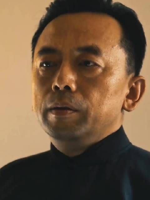 叛徒在任何时候都不会被人尊重，他们只会是像一个消耗品一样用过就扔