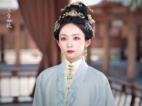 我倒是很欣赏三妹妹的清醒,果断,给自己和爱自己的人谋利!