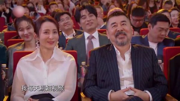 当李雪琴碰上龚俊，一开口调侃半个娱乐圈，笑疯陈建斌