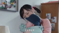 女人让儿子撒尿滋醒丈夫，丈夫气的竟一巴掌甩她脸上！