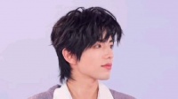 演完我们都笑了，我以为会是真