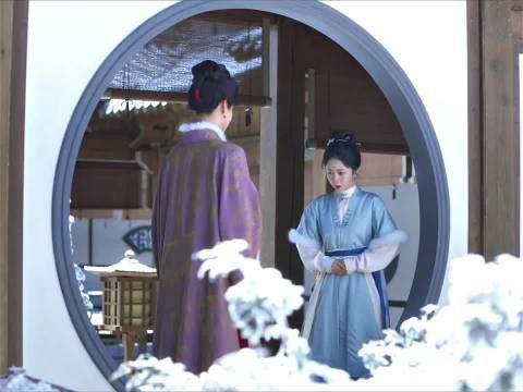 兰香如故的男扮女装还挺牛的,而且两个男演员扮相都可以