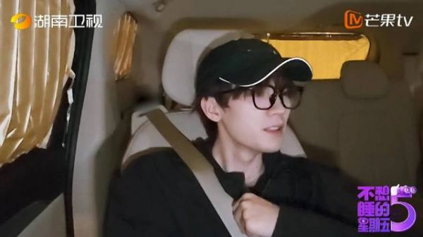 没有华丽的话术,两个人发自内心聊对幸福的感受