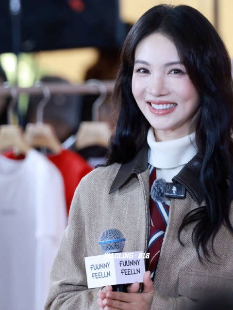 金晨发文纪念七年不痒爱你如初见