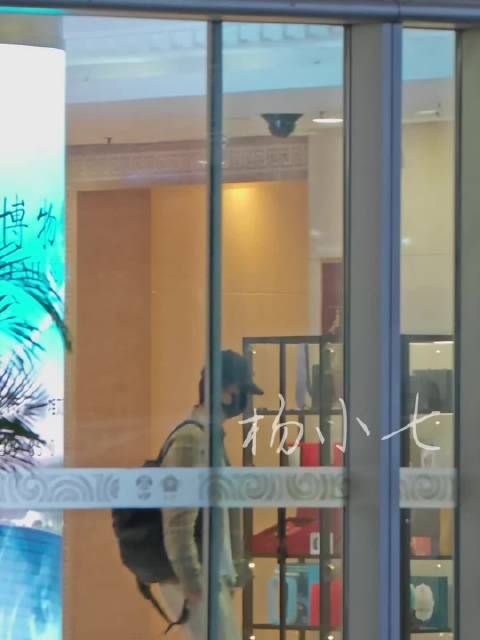 啵啵回京啦王一博