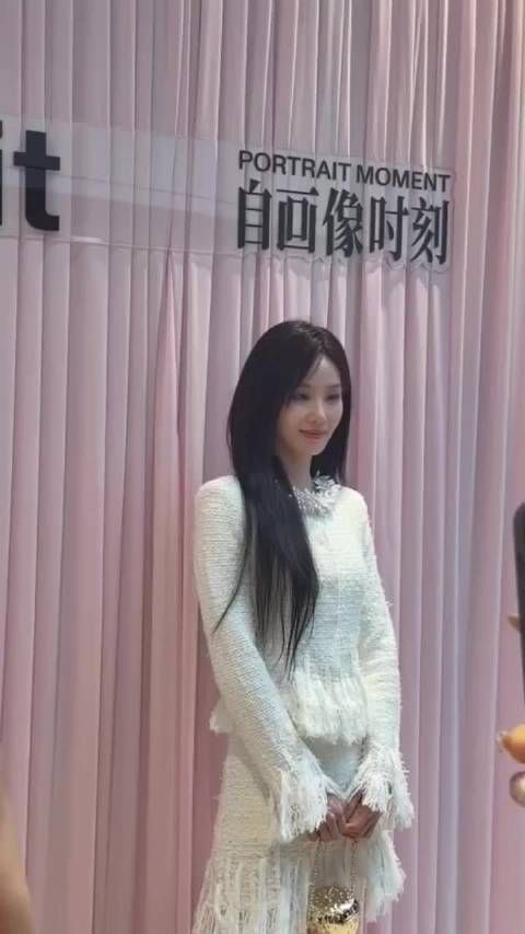 刘诗诗也太美了叭 ,怎么可以这么好看呐,刘诗诗绝美时刻!