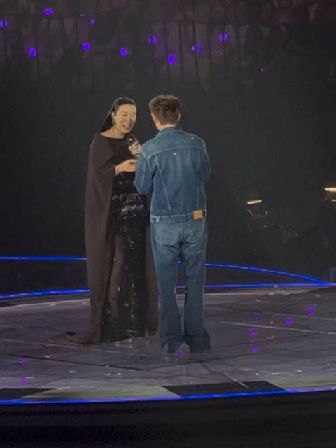 笑不行了 那英汪苏泷两个东北人在广东演粤语小品