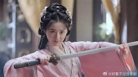 她不只是被娇养的玫瑰，她是他的妻、要与他并肩而立