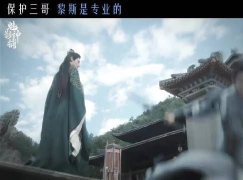下意识的反应最骗不了人,那是刻在心底的牵挂