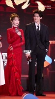 闫桉剧宣发言引讨论，反问你能满足我什么