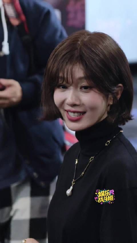 刘诗诗好宠小狮子 饭撒的神刘诗诗短发好灵电视剧醉梦