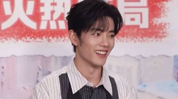 肖战被弟弟真挚发言打动眼眶泛红