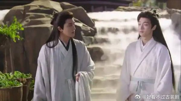 《献鱼》:逃难小师妹带回祖师,不料他开口就要吃烧烤