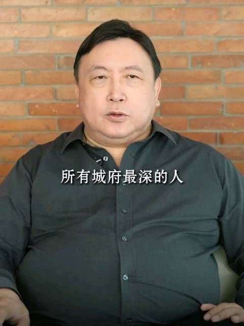 王晶:所有城府深的,外表都是乐呵呵的,香港武行都不让女人管钱