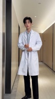肖战小城良方开播海报发布，刘医生故事今起开播