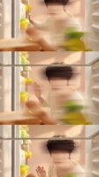谁懂这股软乎乎的气质，卷发衬得眉眼柔和，针织衫自带暖意，少年感好戳人