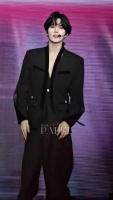 黄星香港万人演唱会门票开售瞬间售罄