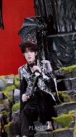 又来感受张泽禹的whataya want from me了…简直就是神作！ .