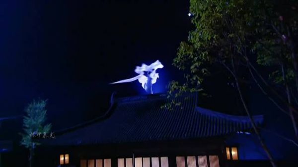小龙女出场这么多年再看还是经典，配音真的好适配小龙女 空灵感不食人间烟火
