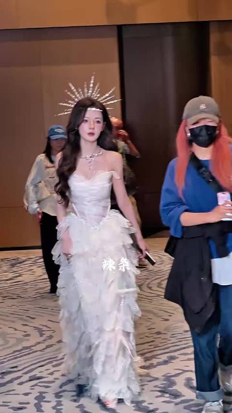 白裙女神张予曦，美神降临