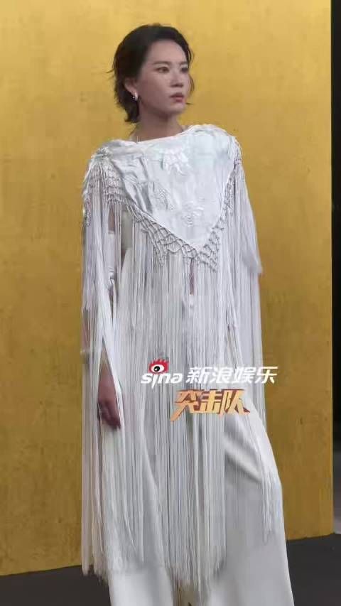 陆柯燃来啦!新浪娱乐