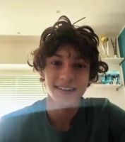 16岁的安东内利视频通话画面曝光，少年感十足，轻松一刻引来不少关注