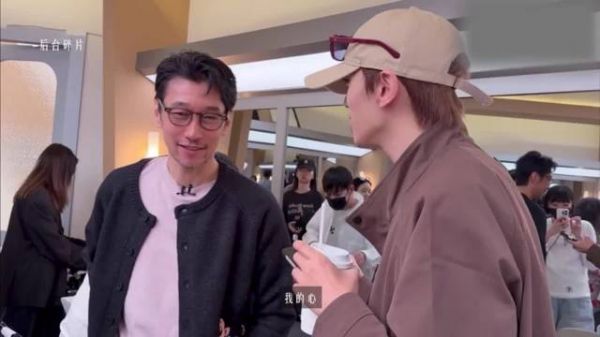 管健嘉晨与满江合唱归来圆梦披荆斩棘