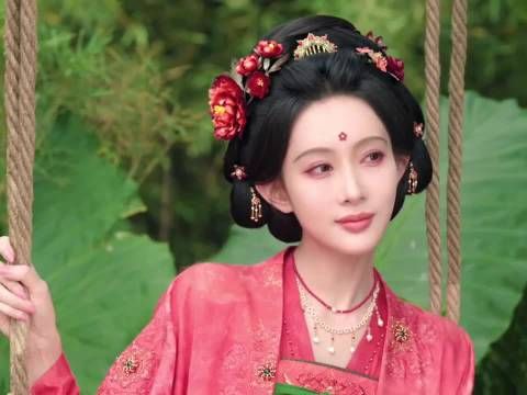 王法姐怎么会被虫子吓飞啊哈哈哈 太好玩了，跋扈的王法姐还怕虫子