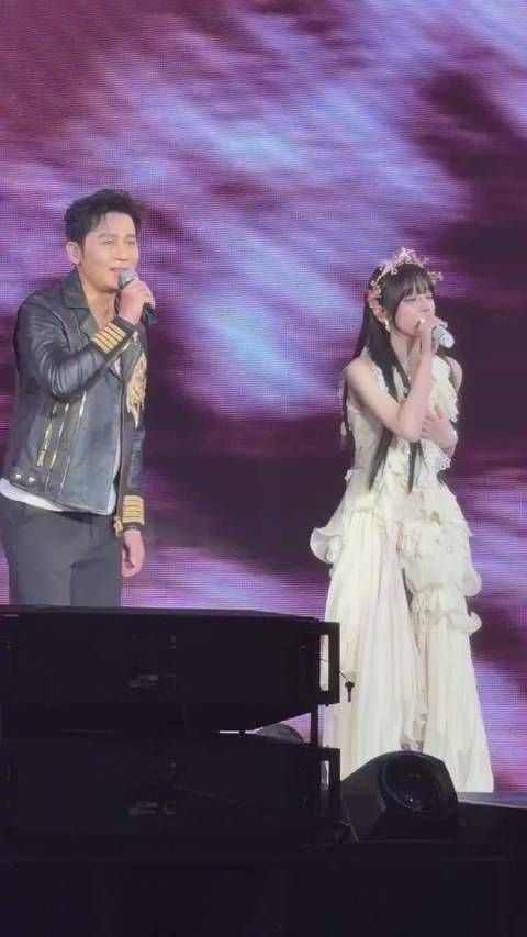 宋雨琦北京演唱会开唱,李晨首当嘉宾合唱无名之辈