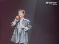 肖战演唱会特别感谢刘卓，两人多多合作下一场继续见