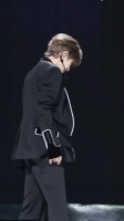 刘宇上海演唱会闪身步登场 精致穿搭成仪式感铺垫