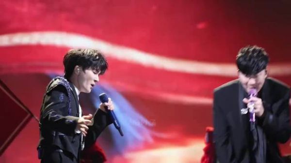 合唱《曹操》! 顶级王者舞台!看得出来两个人都唱爽了!