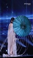 杨幂茉莉雨直拍，杨幂林俊杰合作《茉莉雨》舞台，完全仙品啊