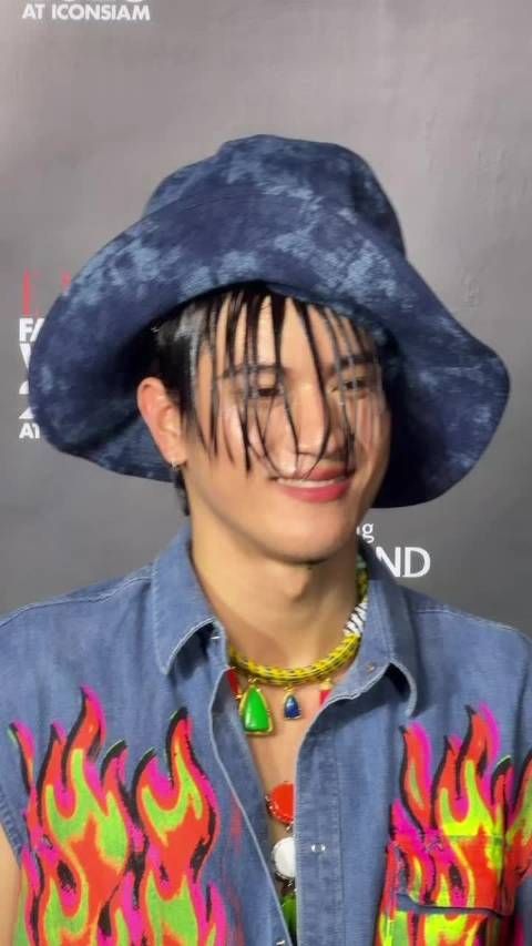 iconsiam官抖发的两次走秀视频分别都有一条流量跑出去了