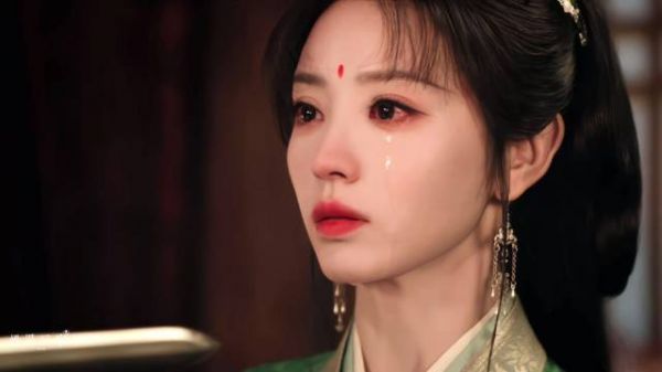 在自己亲生母亲面前却永远留着痛苦的泪