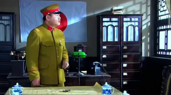 八路军队长略施小计，用鞭炮摸清了小鬼子兵力和火力