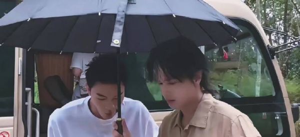 懂了,我踢死你~跟,我讨厌你~都是奖励 @刘竞屿