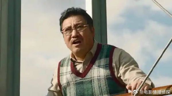 不是雨刷器买不起，而是尹正手动更有性价比，场面太逗了！