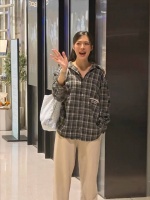 粉丝要她闪身步 家夫听话下班