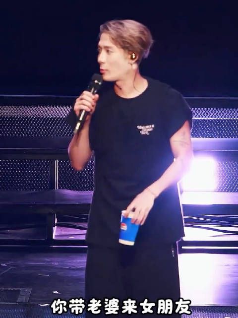王嘉尔发声：我也想要女朋友！但我没有180！ 你怎么看？