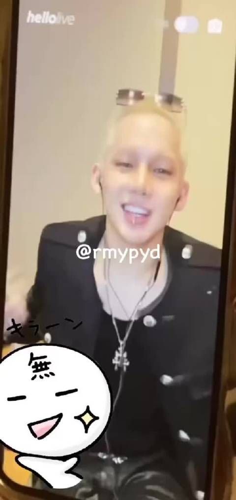 261031｜MENOKIN线上签售 唱了HOLD IT IN的part 想念…… cr.rmypyd